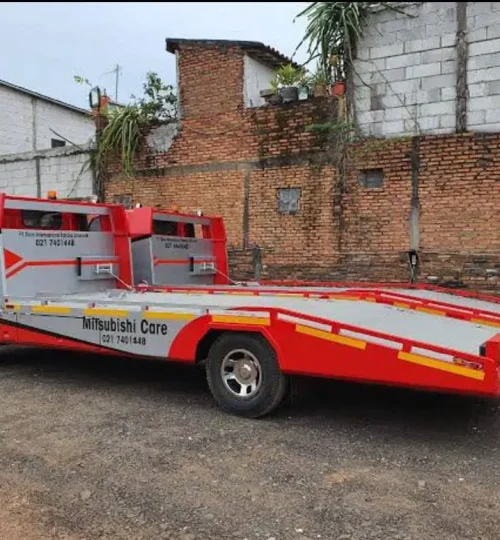 Mitsubishi Fuso Truk Fe 84 SHDX